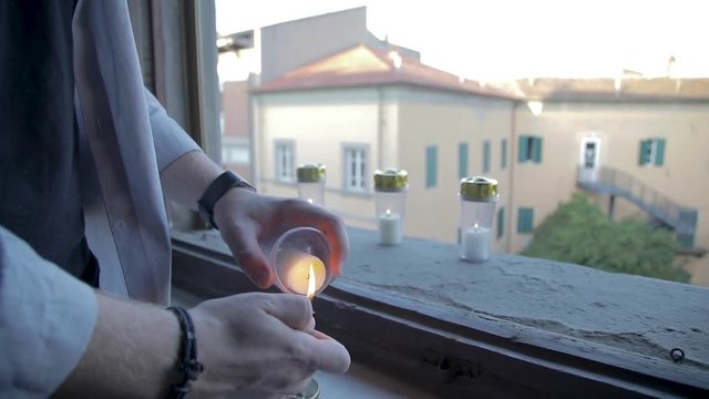 Accendino bilder – Bläddra bland 348 stockfoton, vektorer och videor