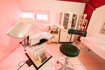 BDSM Klinik Fetisch Raum