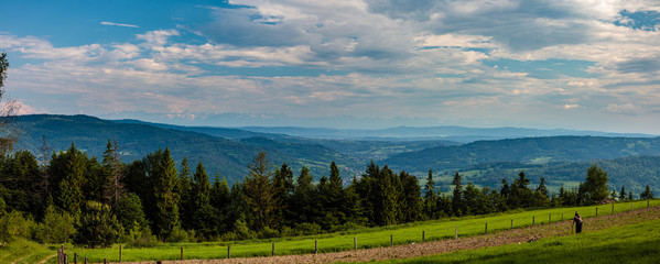 Widok z Gorylki w Bieszczadach na Tatry  © Tomasz