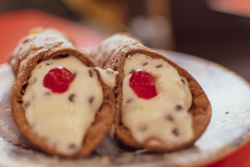 cannolo siciliano