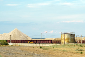 plant for the extraction of salt minerals