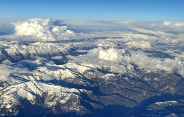 Fototapeta premium les alpes françaises vues du ciel