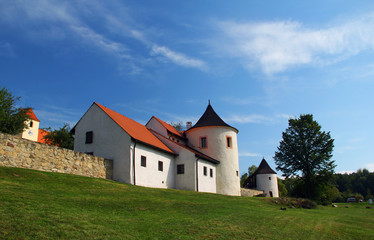 Fototapeta na wymiar stronghold of Zumberk, Czech Republic