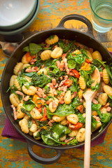 Gnocchi with bacon, spinach & tomatoes 