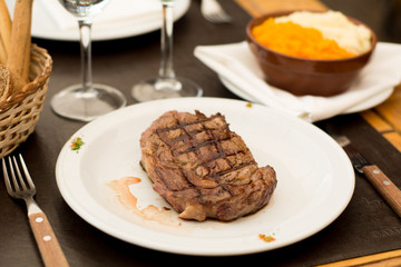 Carne a la parrilla asado comida argentina