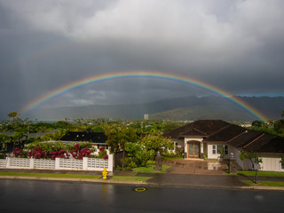 Fototapeta na wymiar Hawaii Rainbow over the house