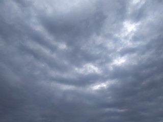 Obraz premium light white on dark sky rainy season