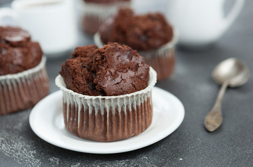 chocolate muffin, chocolate muffin, pastry, coffee dessert