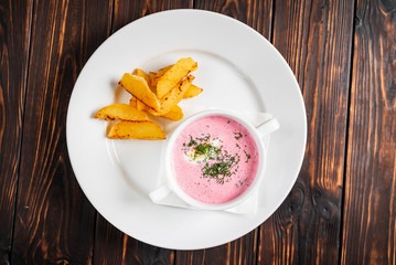 cold beetroot soup with baked potato