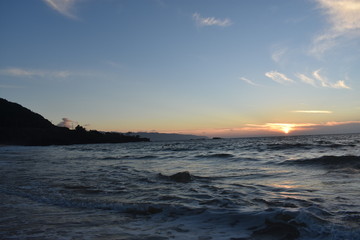 Obraz premium Waimea Beach at Sunset Oahu Island Hawaii USA 