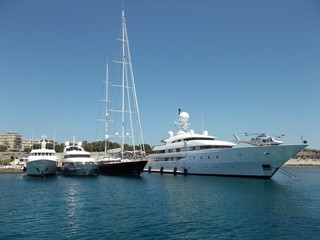 Fototapeta premium super yachts moored in marina