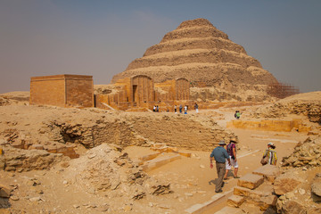 Pirámide escalonada de Zóser en Saqqara, El Cairo, Valle del Nilo, Egipto.