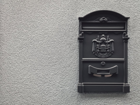 Mail Box