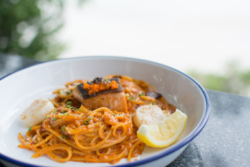 spaghetti with smoked salmon