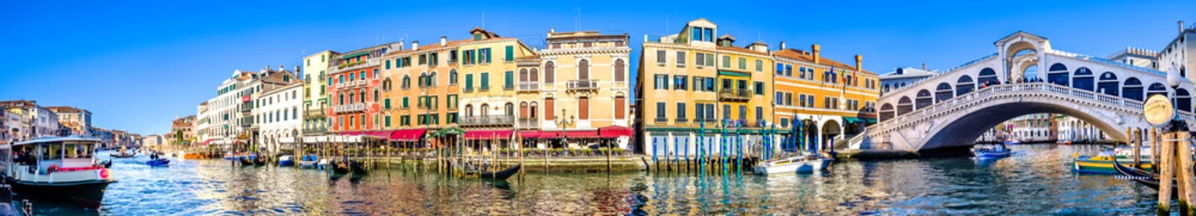 Fotobehang rialtobrug in Venetië - Italië © fottoo