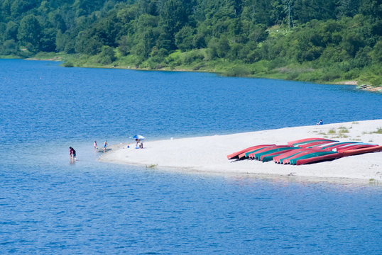 Summer in Lake Larch, Hokkaido - 北海道・かなやま湖の夏