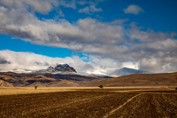 Obraz premium Landscape Mountain, Sky and Rural