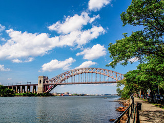 Fototapeta premium Hell gate bridge in New York