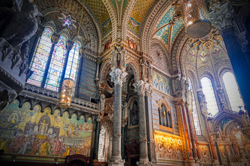 Obraz premium LYON, FRANCE - JUNE 13, 2019 : The Basilica Notre Dame de Fourviere, built between 1872 and 1884, located in Lyon, France.