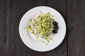 Fresh salad with chicken, tomatoes and mixed greens