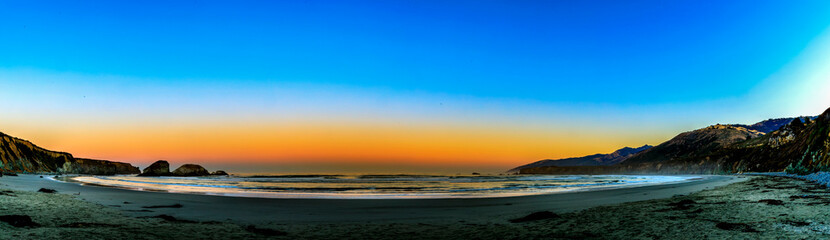 Fototapeta na wymiar Sunset on the Beach