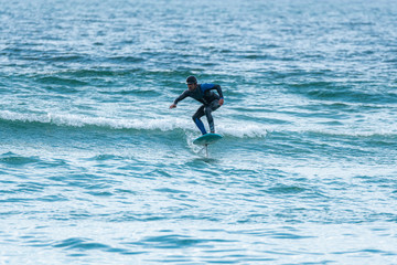 Hidrofoil surfer