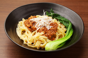 汁なし担々麺
