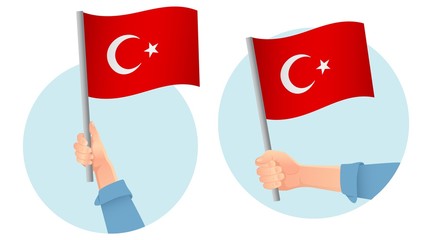 Turkey flag in hand icon