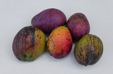 Julie And Irwin Whole Mangoes