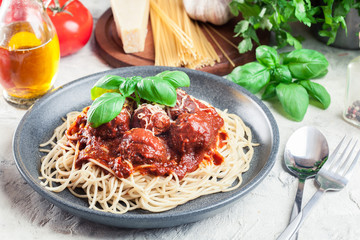 Spaghetti pasta with meatballs and tomato sauce