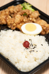 唐揚げ弁当