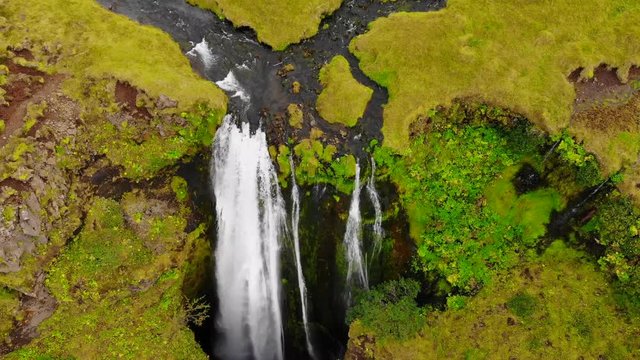 Waterfall in Iceland2