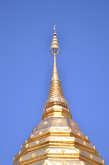 Fototapeta premium golden pagoda in thailand