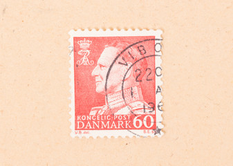 DENMARK - CIRCA 1980: A stamp printed in Denmark shows the king, circa 1980