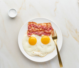 omelet with bacon top view foodmap ketogenic diet, pork background
