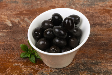 Black olives in the bowl
