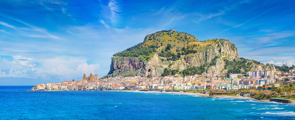 Beautiful Cefalu, small resort town on Tyrrhenian coast of Sicily, Italy - obrazy, fototapety, plakaty