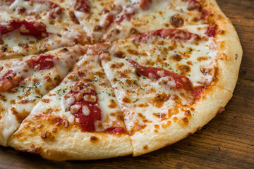 ピッツア　Italian home-made pizza