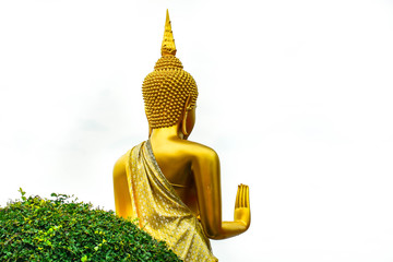 Obraz premium The back of the golden Buddha statue at Phra That Renu Nakhon Temple Nakhon Phanom Province, Thailand
