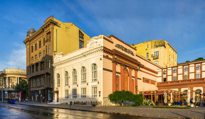 Fototapeta na wymiar Theater square and historic buildings in Odessa