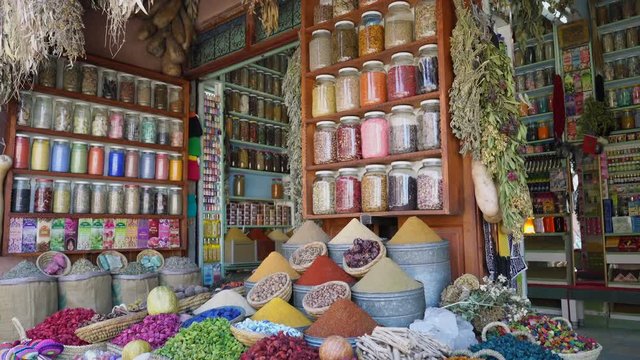 Traditional Moroccan spices in Marakech souk