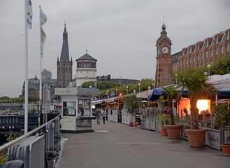Rheinufer in Düsseldorf