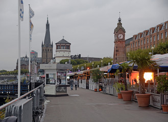 Rheinufer in Düsseldorf