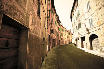 Narrow street of Siena.