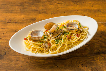 パスタ　ボンゴレSpaghetti with clam and tomato 