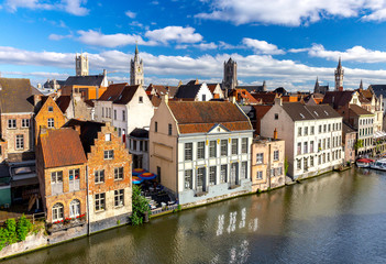 Fototapeta na wymiar Ghent. Old houses on the city waterfront in the historic part of the city.