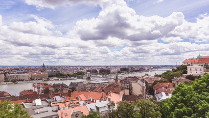 Obraz premium Chain bridge on Danube river in Budapest city. Hungary. Urban landscape panorama with old buildings