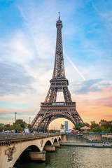 Fototapeta na wymiar Evening view to Eiffel tower across river Seine at Trocadero Gardens. Copy space 