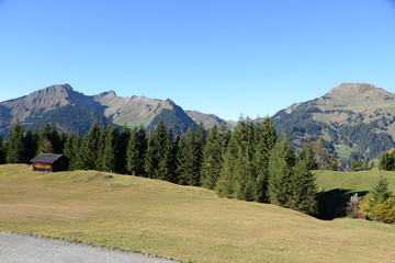 Fototapeta na wymiar Landschaft bei Sonntag in Vorarlberg