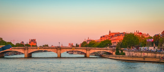 Fototapeta na wymiar Pont de la Concorde and Seine river at sunset, Paris, France